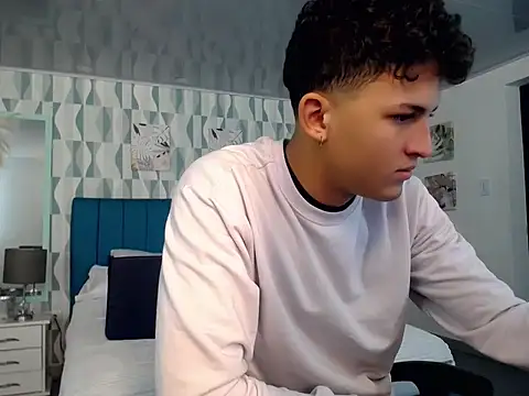 Snapshot of Axel_savage chatting on 8, 10, 2025 Axel savage online show from 8, 10, 2025