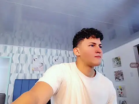 Snapshot of Axel_savage chatting on 9, 10, 2025 Axel savage online show from 9, 10, 2025