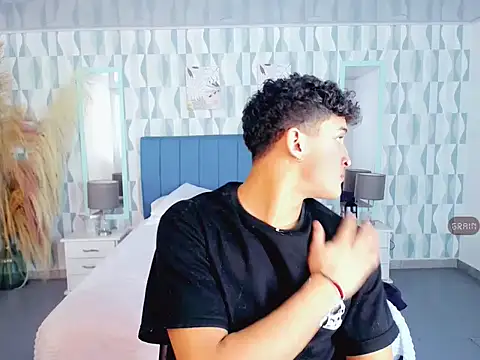 Snapshot of Axel_savage chatting on 21, 10, 2025 Axel savage online show from 21, 10, 2025