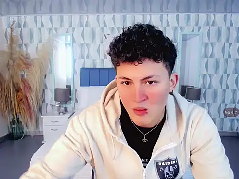 Snapshot of Axel_savage chatting on 22, 10, 2025 Axel savage online show from 22, 10, 2025