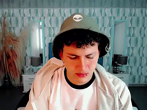 Snapshot of Axel_savage chatting on 31, 10, 2025 Axel savage online show from 31, 10, 2025