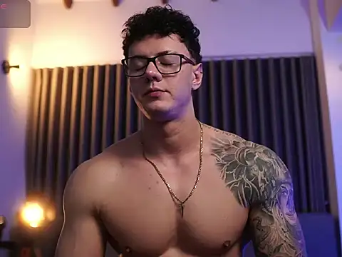 Thomas Falcon online show from 19, 10, 2025