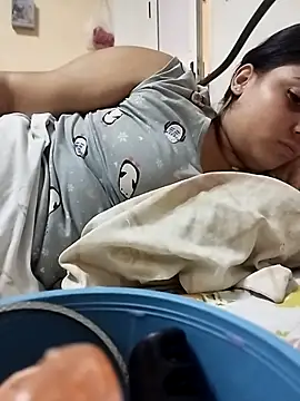 Snapshot of merylinbebe chatting on 8, 10, 2025 merylinbebe online show from 8, 10, 2025