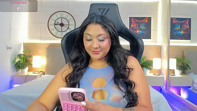 DannaScoot online show from 2, 10, 2025