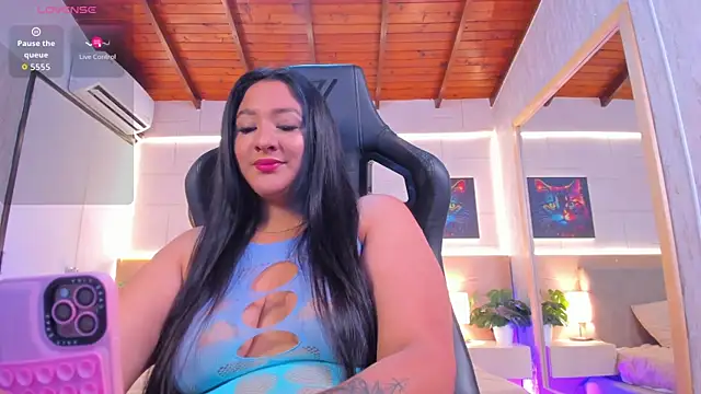 DannaScoot online show from 4, 10, 2025