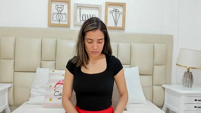 Skylerwhite02 online show from 13, 2, 2026