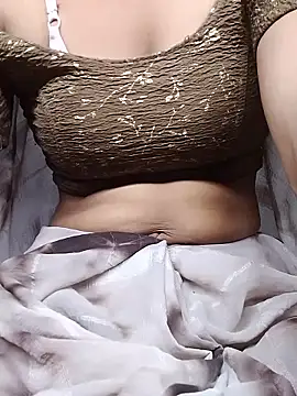 Snapshot of Aasha_devi05 chatting on 31, 10, 2025 Aasha devi05 online show from 31, 10, 2025