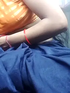 Snapshot of Aasha_devi05 chatting on 24, 11, 2025 Aasha devi05 online show from 24, 11, 2025