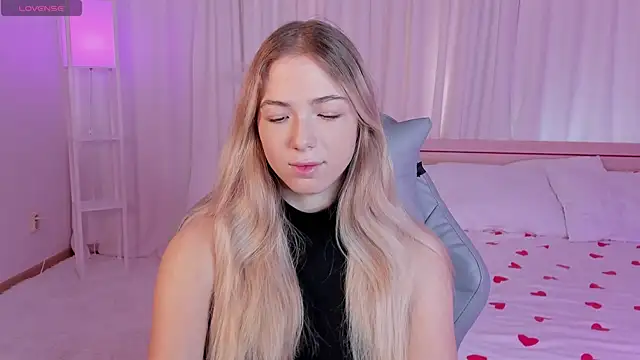 Snapshot of Susan_Mimi chatting on 20, 11, 2025 Susan Mimi online show from 20, 11, 2025