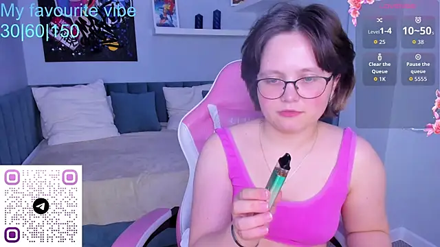 Mila  Cutee online show from 19, 10, 2025