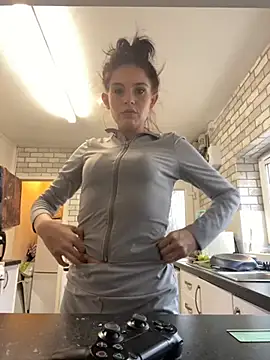 Camwithchlox online show from 17, 10, 2025