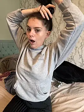 Camwithchlox online show from 19, 10, 2025