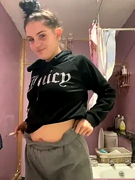 Camwithchlox online show from 21, 10, 2025