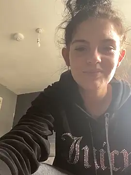 Camwithchlox online show from 22, 10, 2025