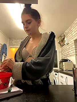 Camwithchlox online show from 30, 10, 2025