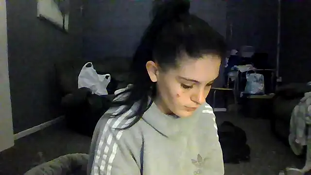 Camwithchlox online show from 18, 11, 2025