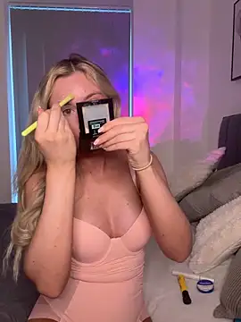 SexySaraxxoo online show from 16, 1, 2026