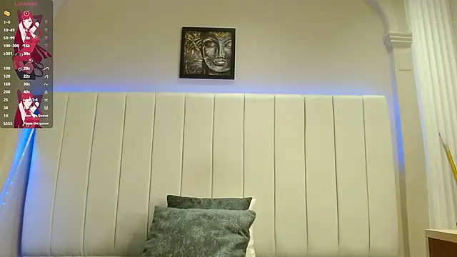 Snapshot of kendra_lux1 chatting on 19, 11, 2025 kendra lux1 online show from 19, 11, 2025