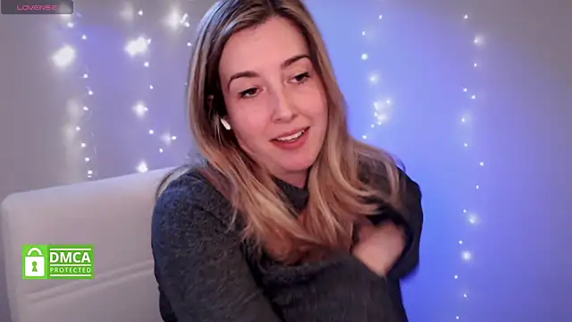 Snapshot of SuggestiveBehavior chatting on 2, 12, 2025 SuggestiveBehavior online show from 2, 12, 2025