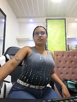 susan mooree online show from 30, 11, 2025