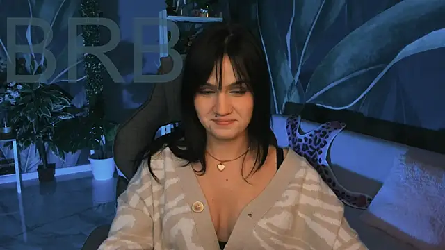 Snapshot of MonicaFarmer chatting on 29, 10, 2025 MonicaFarmer online show from 29, 10, 2025