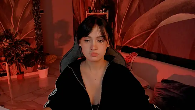 Snapshot of MonicaFarmer chatting on 1, 11, 2025 MonicaFarmer online show from 1, 11, 2025