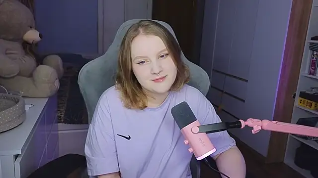 Snapshot of OliviaBlade chatting on 2, 11, 2025 OliviaBlade online show from 2, 11, 2025