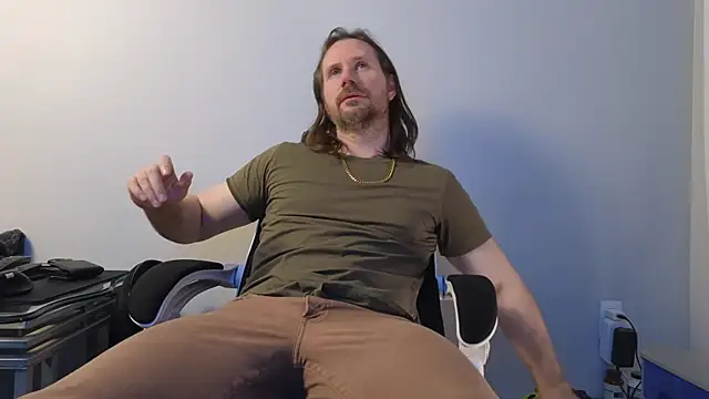 AlbinoAdonis online show from 11, 3, 2026