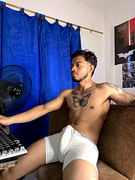 DavideVentura  online show from 13, 9, 2025