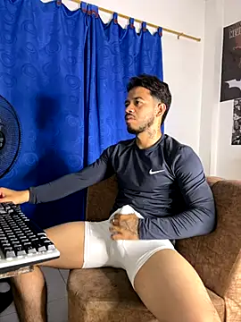 DavideVentura  online show from 16, 9, 2025
