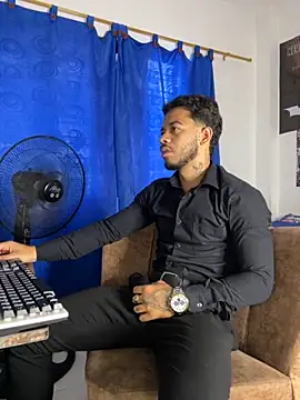 DavideVentura  online show from 22, 9, 2025