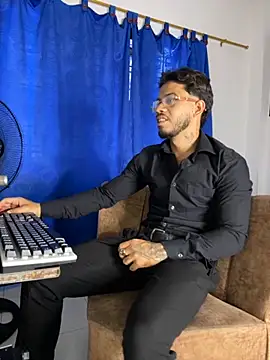 DavideVentura  online show from 2, 10, 2025