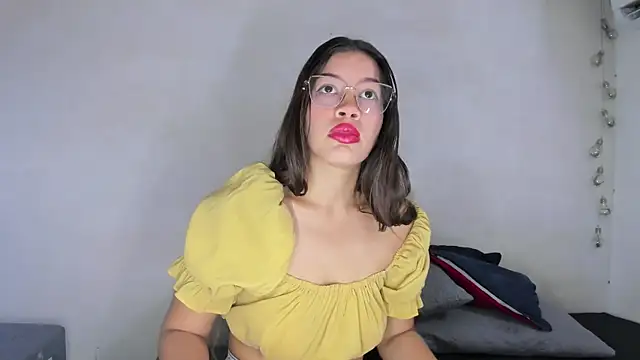 incogniitolove  online show from 4, 4, 2026