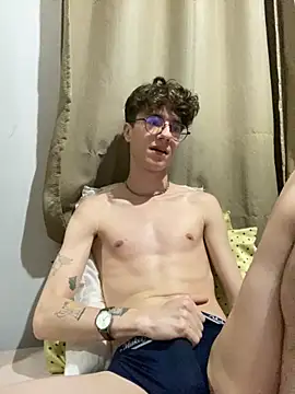 Snapshot of HeiRique chatting on 23, 10, 2025 HeiRique online show from 23, 10, 2025