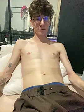 Snapshot of HeiRique chatting on 29, 10, 2025 HeiRique online show from 29, 10, 2025