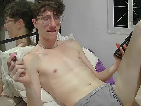 Snapshot of HeiRique chatting on 1, 11, 2025 HeiRique online show from 1, 11, 2025