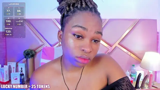 Snapshot of SophieSinclair chatting on 15, 3, 2026 SophieSinclair online show from 15, 3, 2026