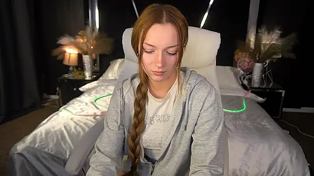 FoxyMayy online show from 9, 11, 2025