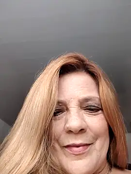 Casandra Cruz online show from 12, 9, 2025