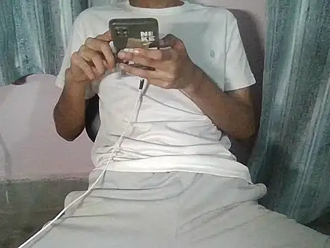 Snapshot of ash706339 chatting on 13, 9, 2025 ash706339 online show from 13, 9, 2025