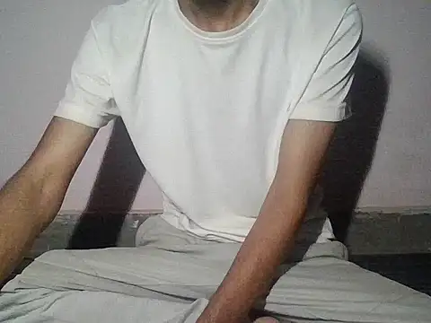Snapshot of ash706339 chatting on 15, 9, 2025 ash706339 online show from 15, 9, 2025