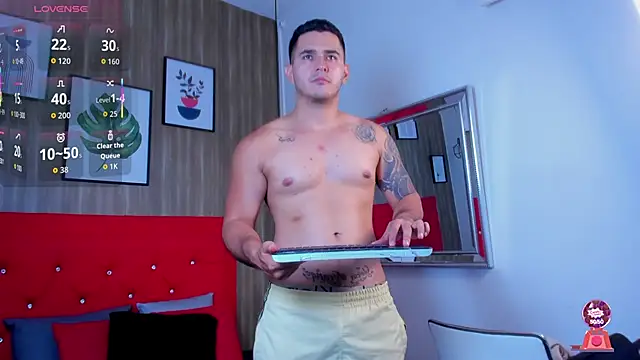 Snapshot of big-tyler chatting on 11, 11, 2025 big-tyler online show from 11, 11, 2025