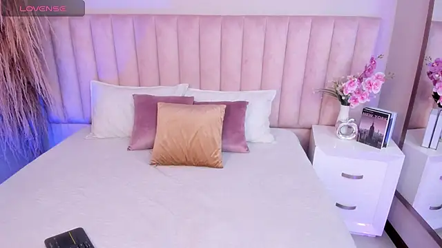 Adara  carter  online show from 25, 2, 2026