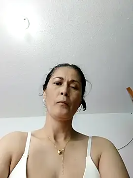 ZARAY 1118 online show from 29, 10, 2025