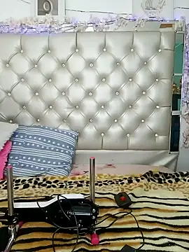 Snapshot of ZARAY_1118 chatting on 14, 2, 2026 ZARAY 1118 online show from 14, 2, 2026