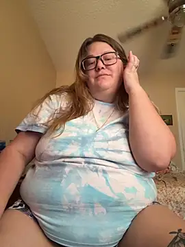 Snapshot of amberlynntun chatting on 21, 11, 2025 amberlynntun online show from 21, 11, 2025