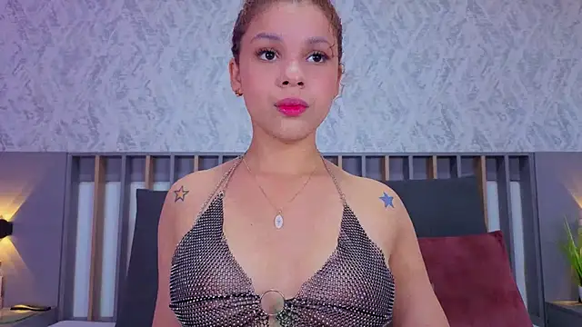 Snapshot of Miranda_Blair chatting on 12, 11, 2025 Miranda Blair online show from 12, 11, 2025