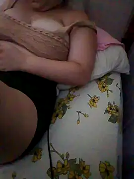 luablancax2021 online show from 23, 10, 2025