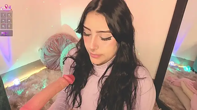 ashlynnlowe  online show from 2, 11, 2025