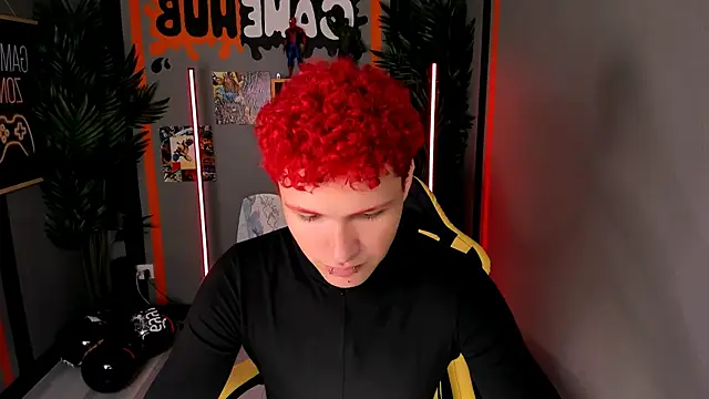 Snapshot of JonnyDarka chatting on 5, 11, 2025 JonnyDarka online show from 5, 11, 2025